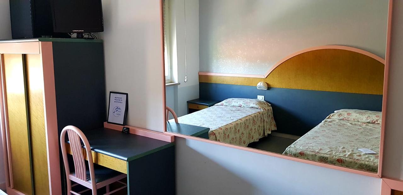 Albergo Ristorante Il Delfino Novara Eksteriør bilde